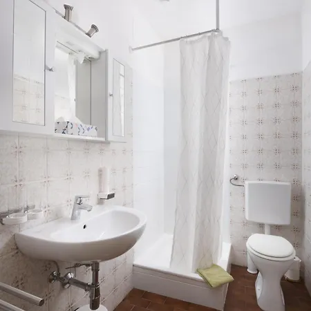 Gaestehaus Greger Alojamento de Acomodação e Pequeno-almoço 3*