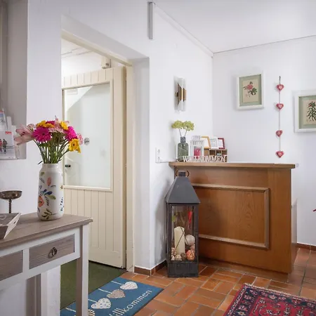 Bed & Breakfast Gaestehaus Greger 3*